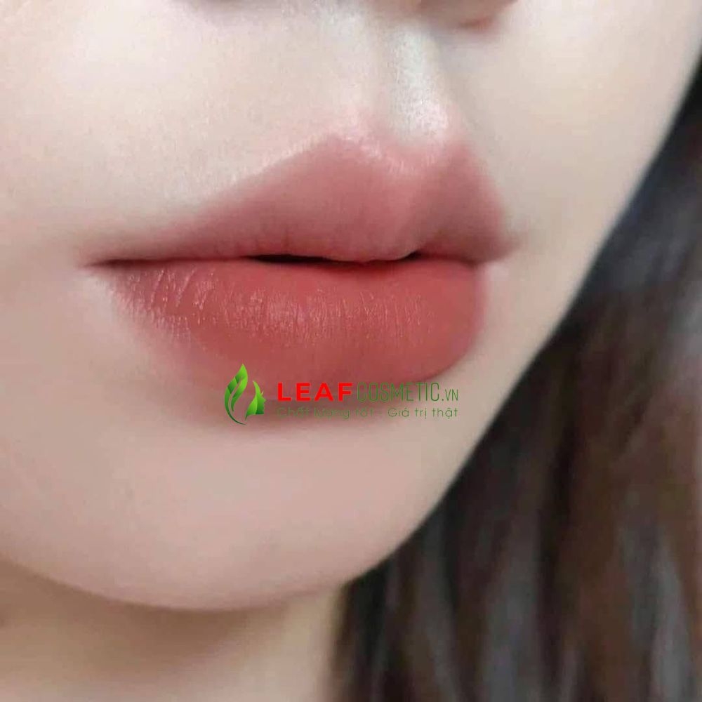 Son Thỏi Dior Rouge Dior Veil 686 Reve Rose – Hồng Gỗ