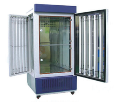 Tủ sinh trưởng thực vật 216 lít nhiệt độ, độ ẩm, ánh sáng, CO2 LGC-5101G Labtech-Hàn Quốc