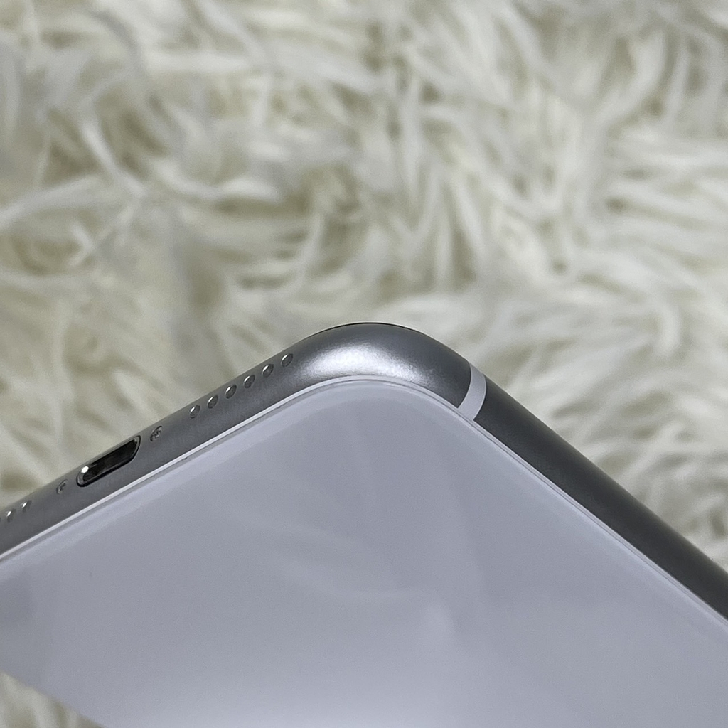 iPhone SE 2020 128GB | Zin Ốc Áp nguyên bản chưa bung | pin zin 85 | Mã số 687T | Chính Hãng Quốc Tế (Used)