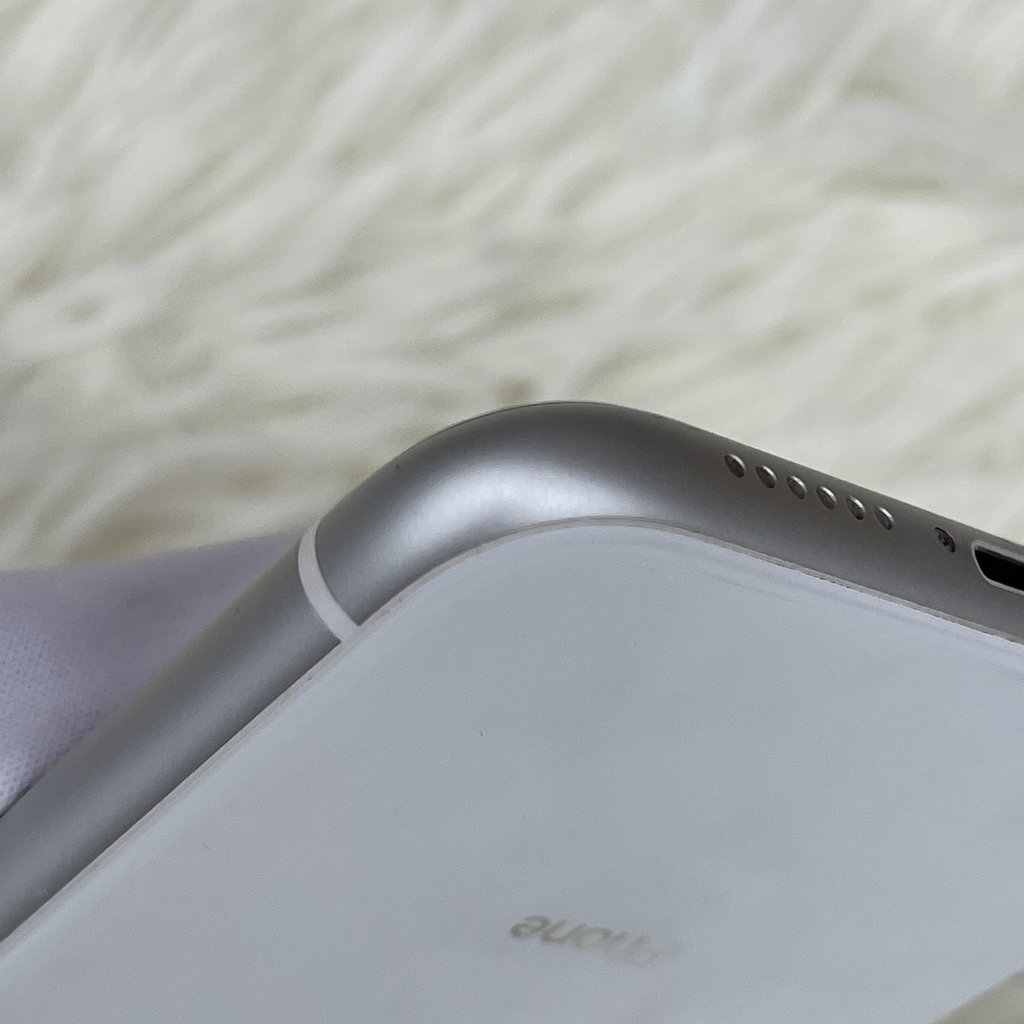 iPhone Xr 64GB, pin zin 83 , Zin ốc áp, mã số 396H, Chính Hãng Quốc Tế ( Used )
