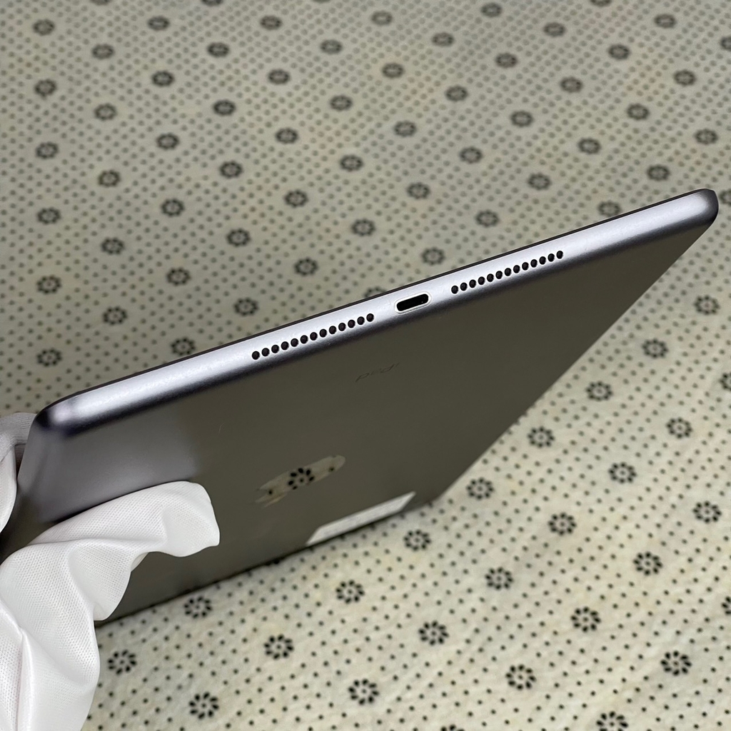 iPad 9.7 inch Gen 5 128GB 4G + Wifi | Zin nguyên bản chưa bung | pin zin 93 | Mã số 537P | Chính Hãng Quốc Tế (Used)