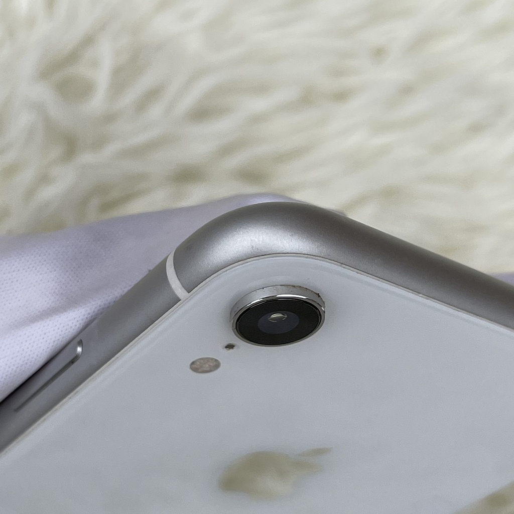 iPhone Xr 64GB, pin zin 83 , Zin ốc áp, mã số 396H, Chính Hãng Quốc Tế ( Used )