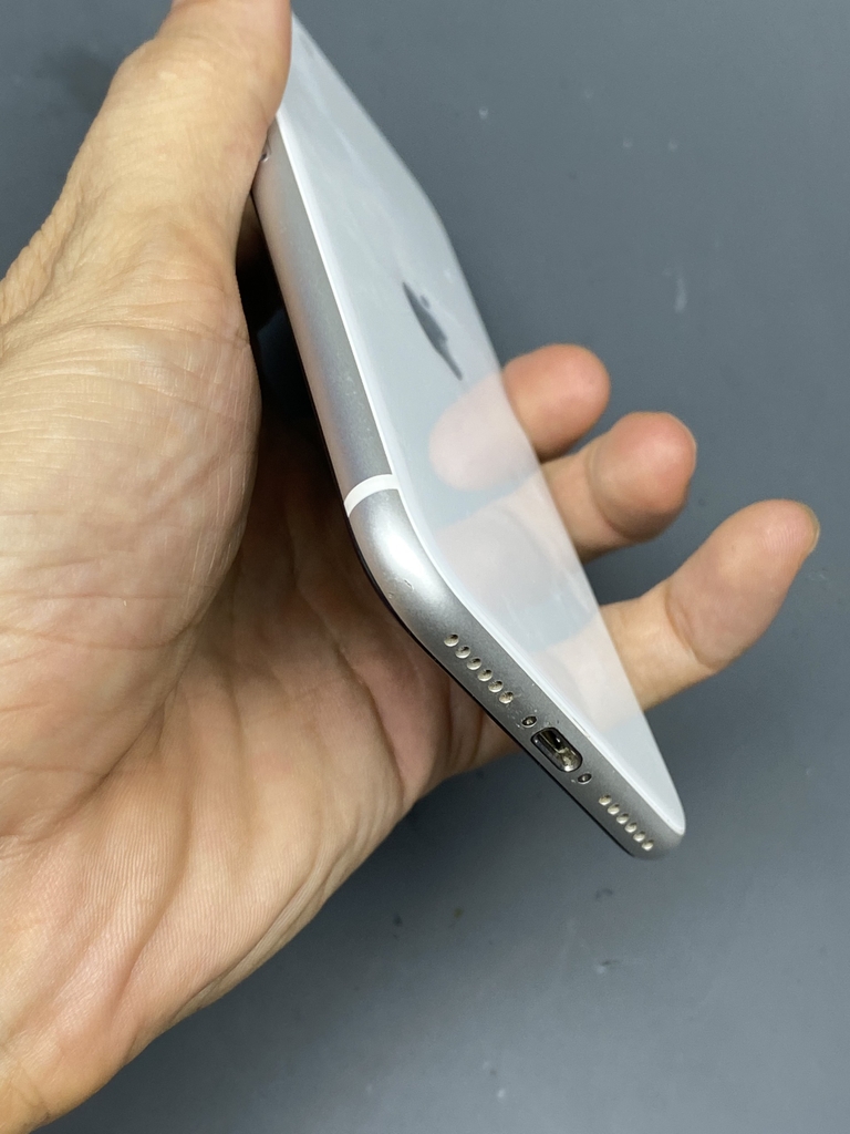 iPhone Se 2020 Quốc tế 64G | Đã sửa nguồn | Đẹp 99 | Mã số 368Q | Chính Hãng (Used) | Bán giúp khách lên đời