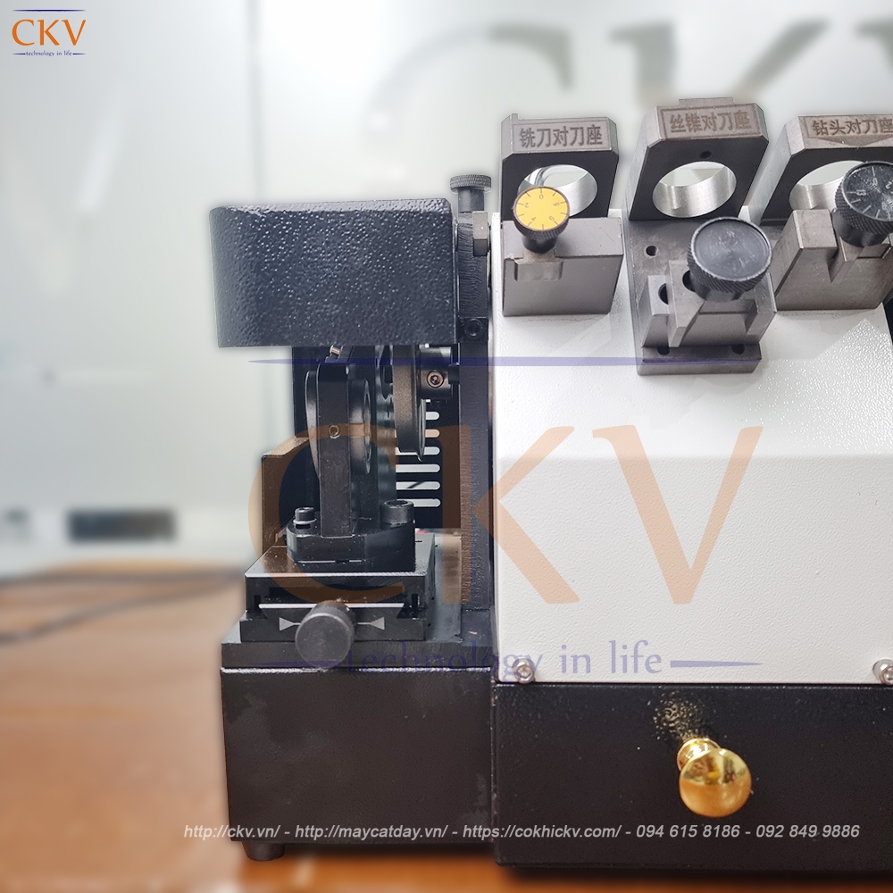 Máy mài dao phay ngón và mũi khoan D3-13 GD-313A/300W/5000Rpm