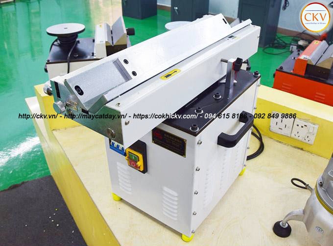 Máy vát mép cạnh thẳng bàn trượt đơn chống xước GD-900E