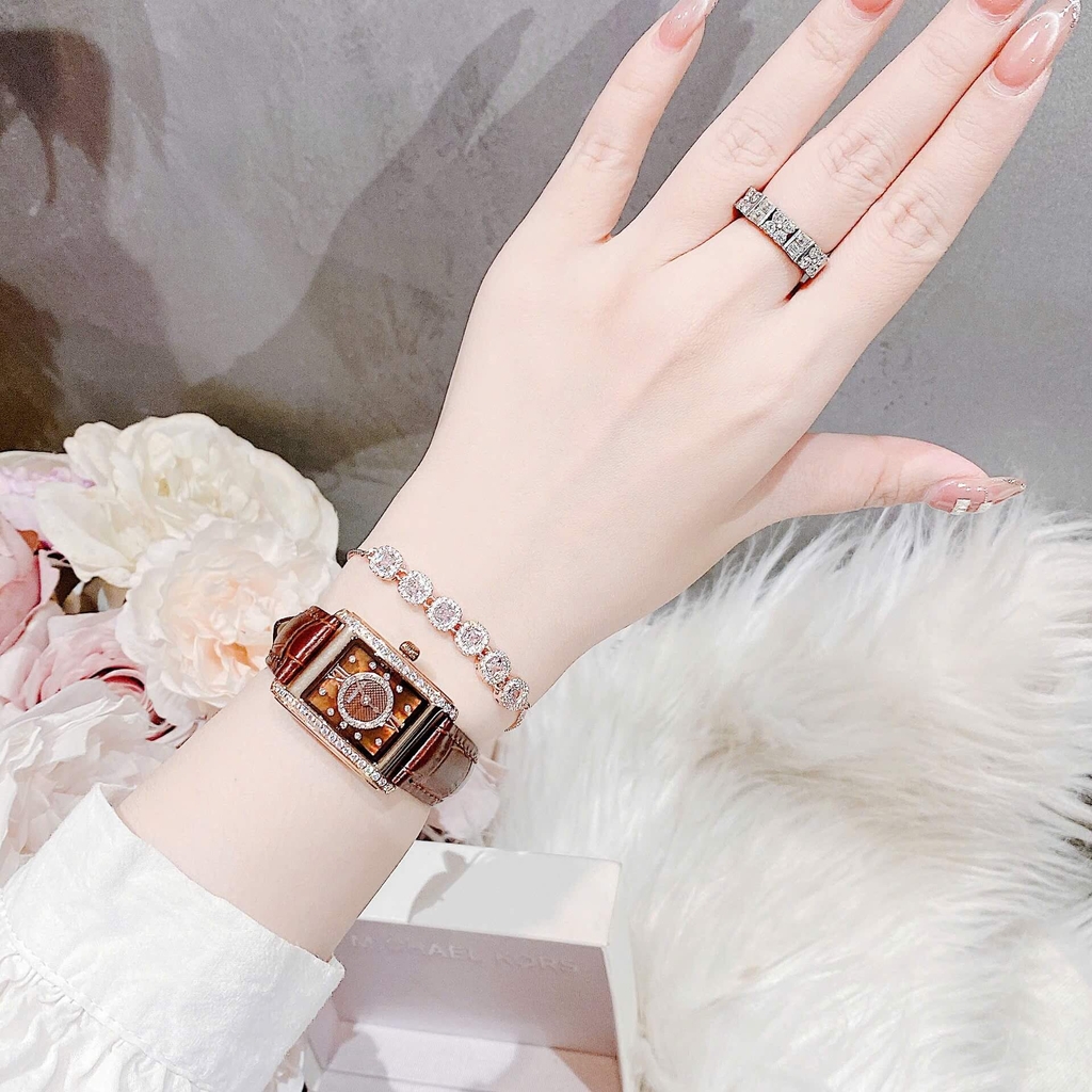 Set Đồng Hồ Nữ Roberto Era Dây Da Nâu Mặt Chữ Nhật Size 28mm Viền Mặt Đính Đá Vỏ Rose Gold RE350