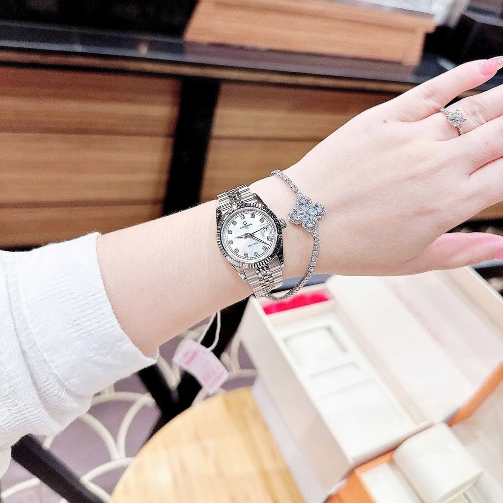 Đồng Hồ Nữ Carnival 8131L-VT-T Dây Thép Bạc Mặt Trắng Size 30mm Quartz Japan