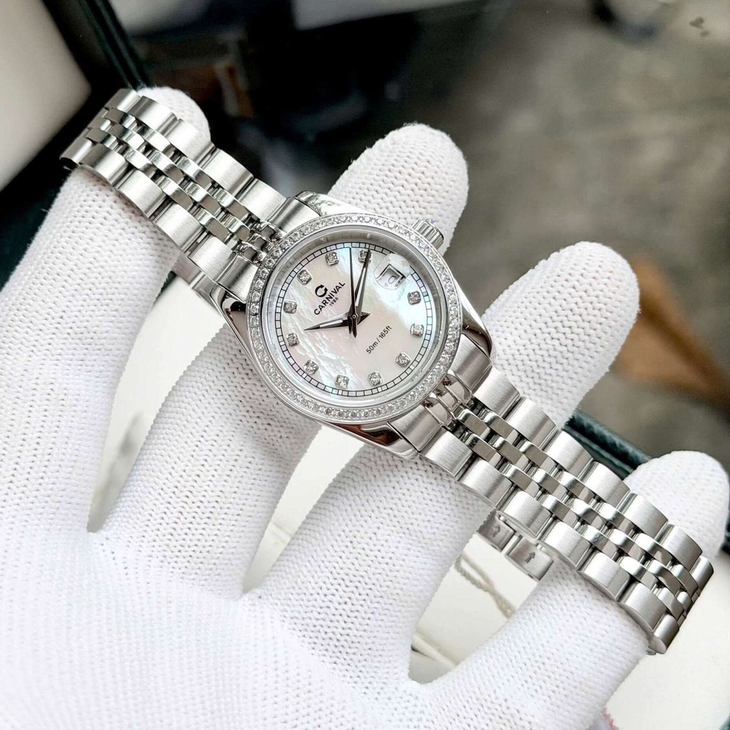 Đồng Hồ Nữ Carnival 8131L2-VT-TK Dây Thép Bạc Mặt Xà Cừ Trắng Viền Đính Đá Size 31mm Quartz Japan