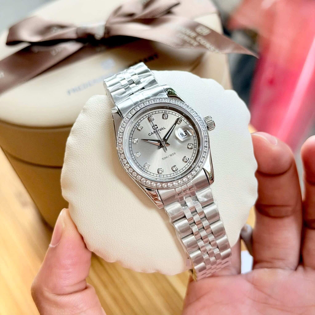 Đồng Hồ Nữ Carnival 8131L2-VT-TX Dây Thép Bạc Mặt Xám Viền Đính Đá Size 31mm Quartz Japan