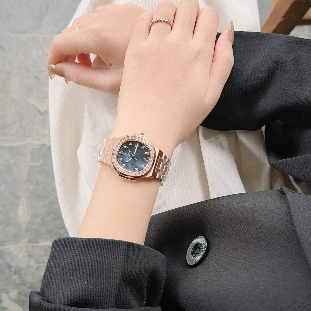 Đồng Hồ Nữ Carnival 8160L2-VH-DK Vàng Hồng Mặt Xà Cừ Xám Viền Đá Size 34mm Sapphire