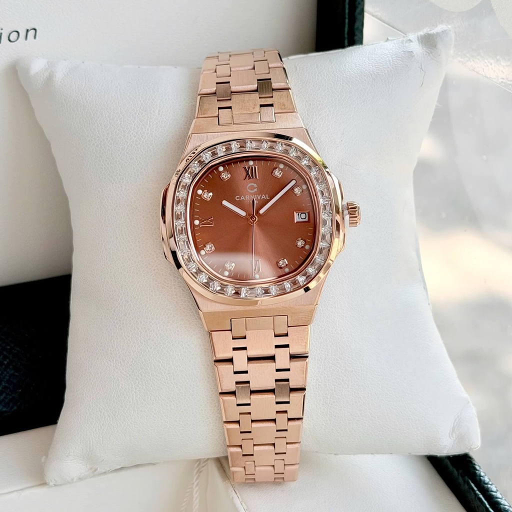 Đồng Hồ Nữ Carnival 8160L2-VH-N Vàng Hồng Mặt Nâu Viền Đá Size 34mm Sapphire
