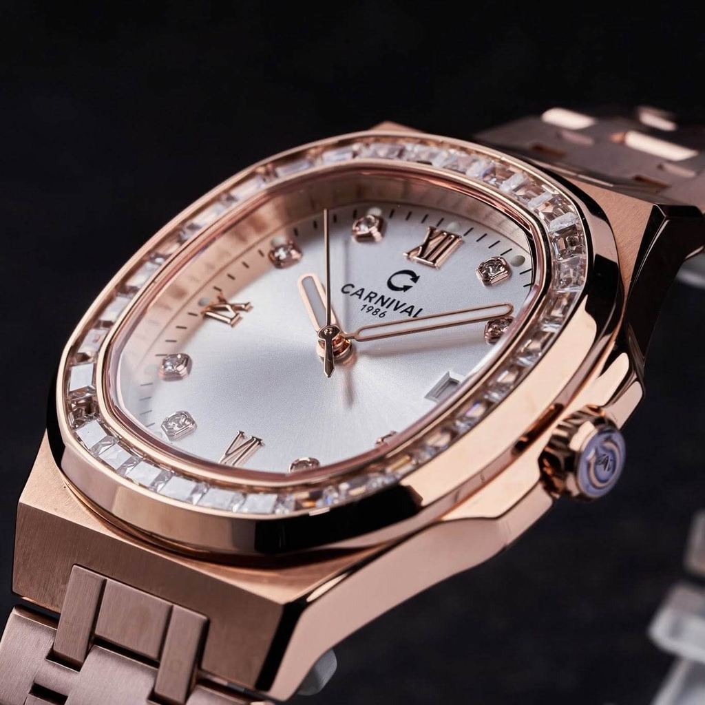 Đồng Hồ Nữ Carnival 8160L2-VH-T Vàng Hồng Mặt Trắng Viền Đá Size 34mm Sapphire