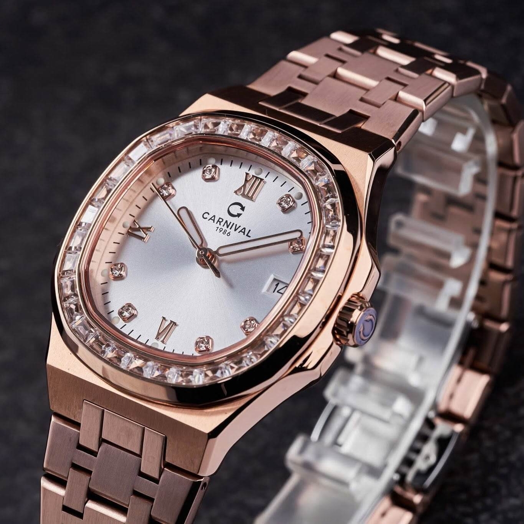 Đồng Hồ Nữ Carnival 8160L2-VH-T Vàng Hồng Mặt Trắng Viền Đá Size 34mm Sapphire