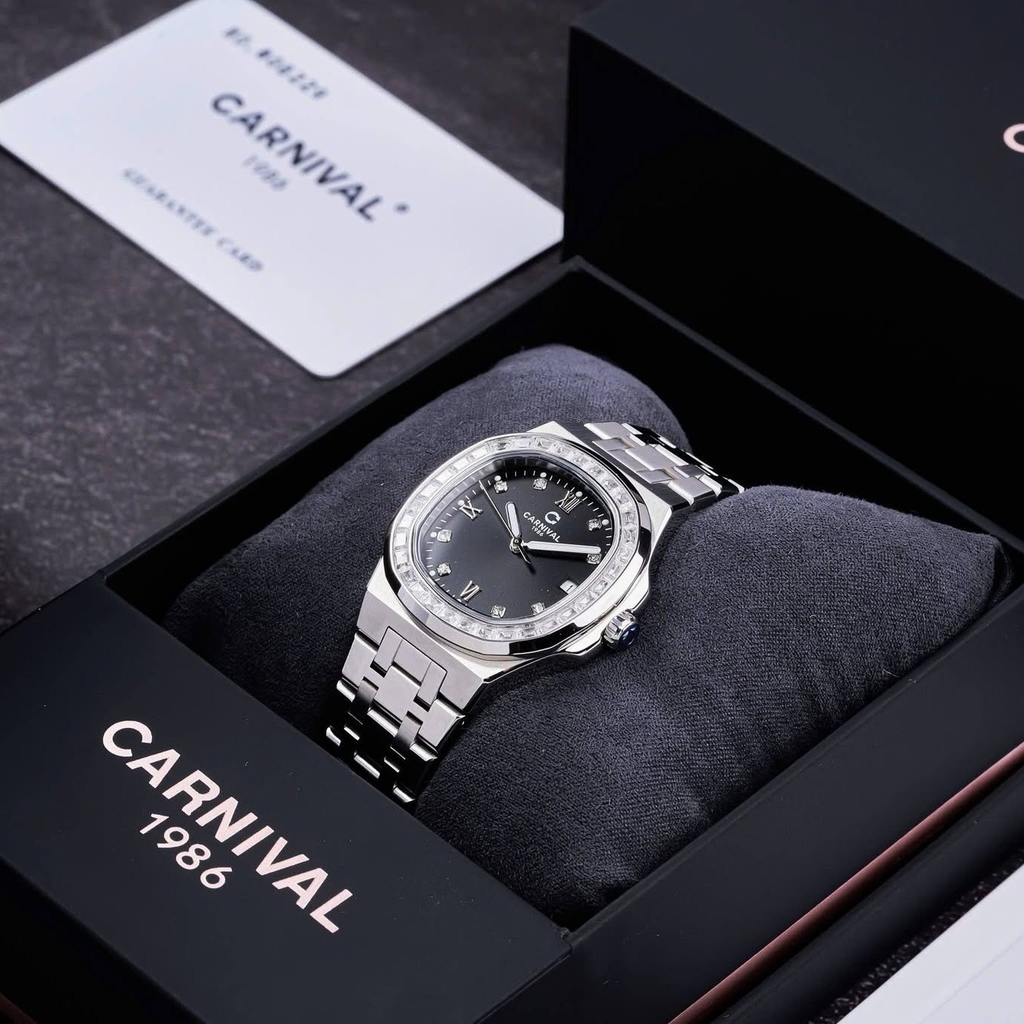 Đồng Hồ Nữ Carnival 8160L2-VT-D Dây Thép Silver Mặt Đen Viền Đá Size 34mm Sapphire