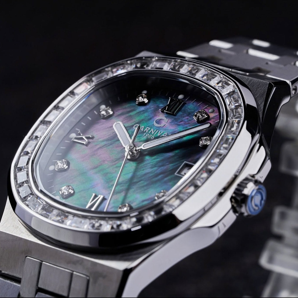 Đồng Hồ Nữ Carnival 8160L2-VT-DK Dây Thép Silver Mặt Xà Cừ Xám Viền Đá Size 34mm Sapphire