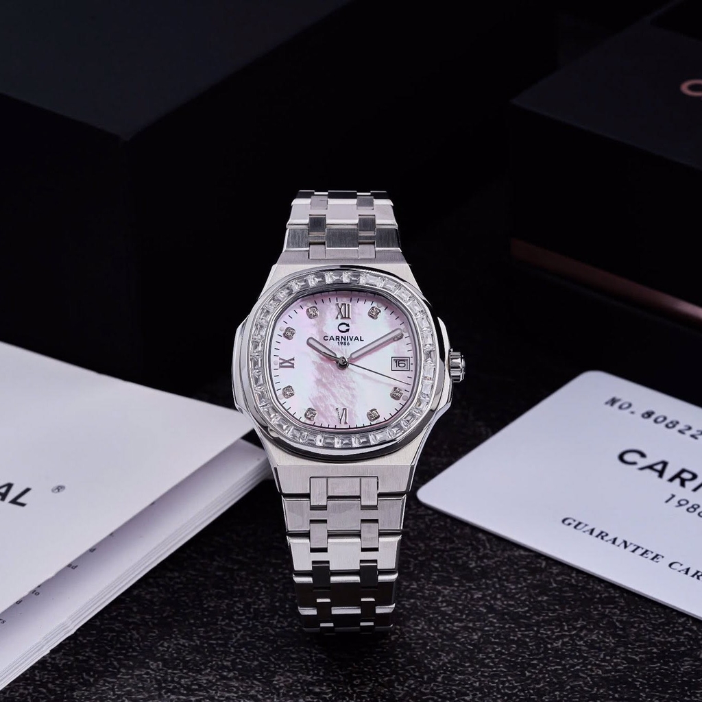 Đồng Hồ Nữ Carnival 8160L2-VT-HK Dây Thép Silver Mặt Xà Cừ Hồng Viền Đá Size 34mm Sapphire