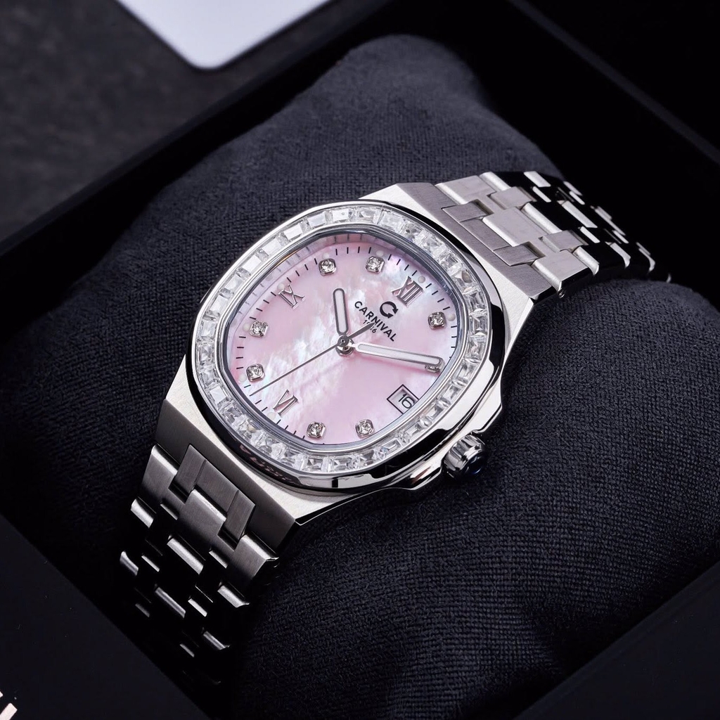 Đồng Hồ Nữ Carnival 8160L2-VT-HK Dây Thép Silver Mặt Xà Cừ Hồng Viền Đá Size 34mm Sapphire
