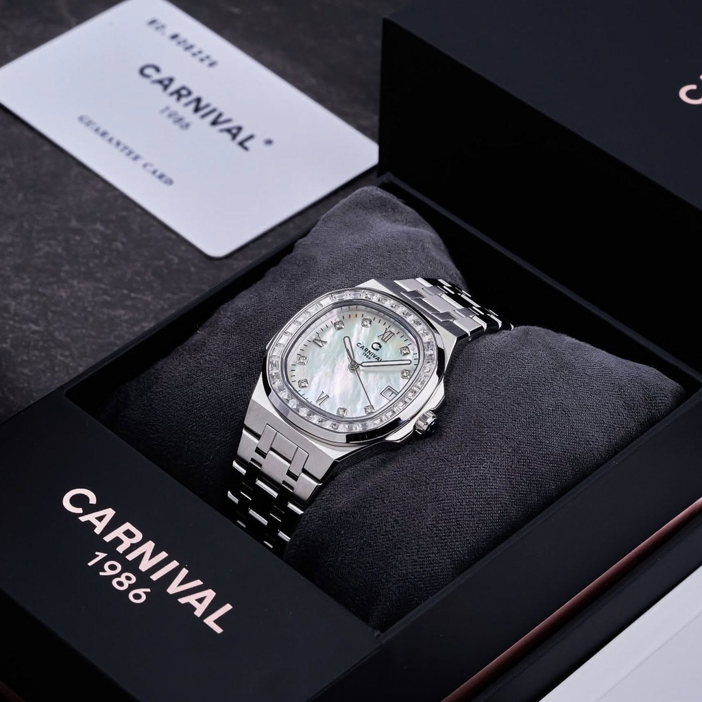Đồng Hồ Nữ Carnival 8160L2-VT-TK Dây Thép Silver Mặt Xà Cừ Trắng Viền Đá Size 34mm Sapphire