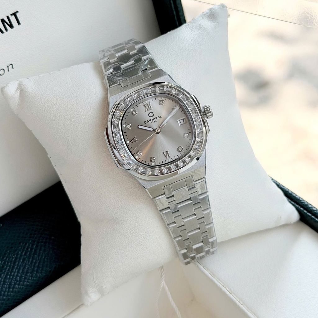 Đồng Hồ Nữ Carnival 8160L2-VT-TX Dây Thép Silver Mặt Xám Viền Đá Size 34mm Sapphire
