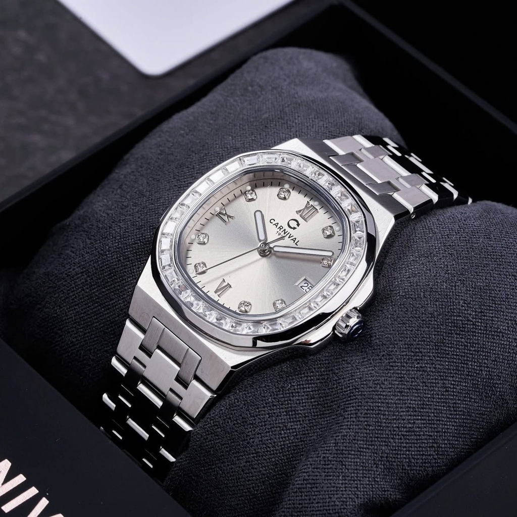 Đồng Hồ Nữ Carnival 8160L2-VT-TX Dây Thép Silver Mặt Xám Viền Đá Size 34mm Sapphire