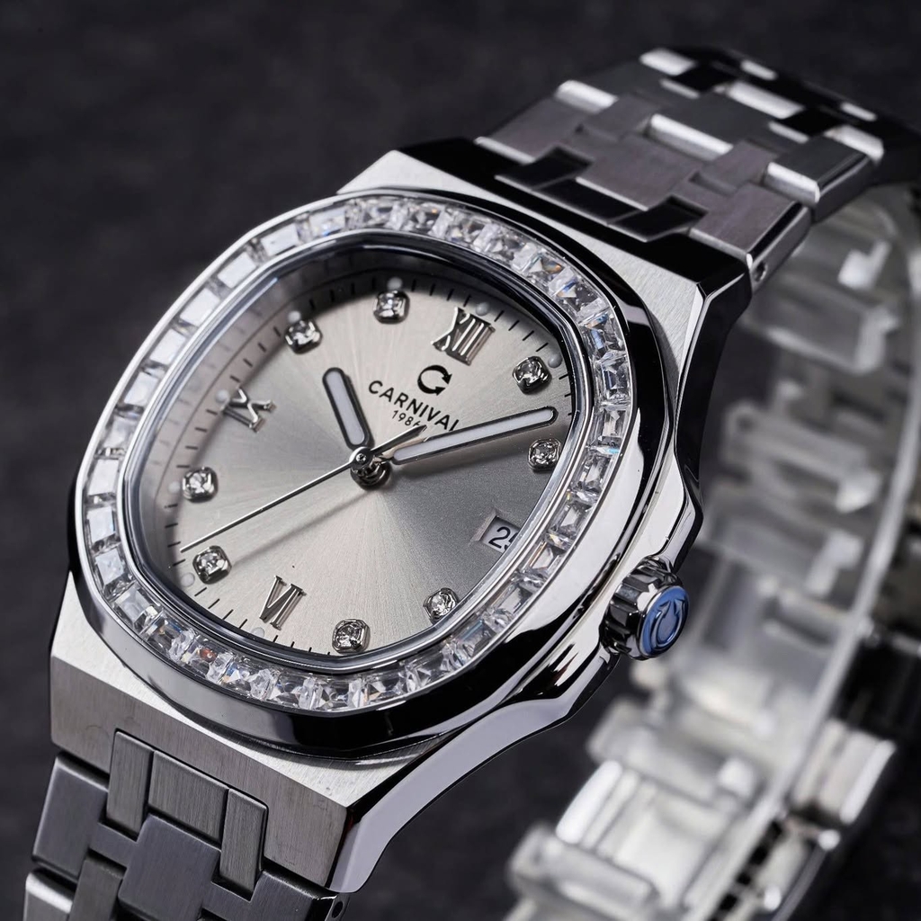 Đồng Hồ Nữ Carnival 8160L2-VT-TX Dây Thép Silver Mặt Xám Viền Đá Size 34mm Sapphire