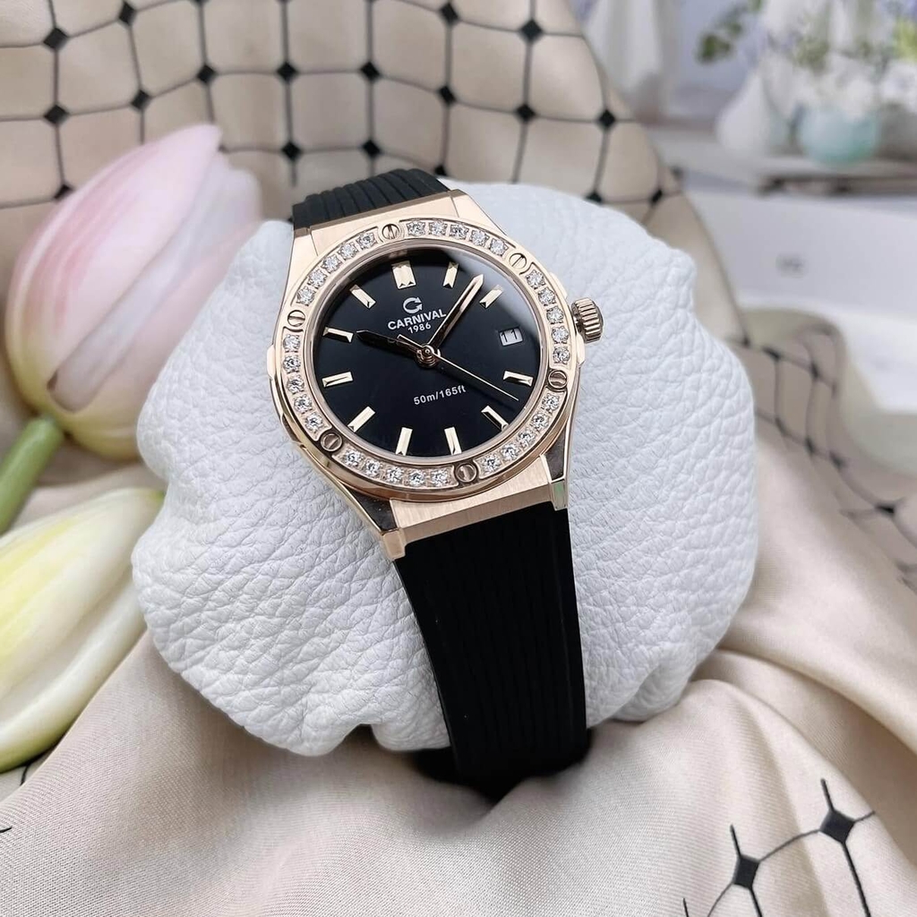 Đồng Hồ Nữ Carnival 8168L2 Dây Cao Su Đen Mặt Đen Đính Đá Rose Size 34mm Quartz 8168L2 VH-DCS-D