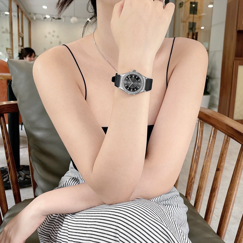 Đồng Hồ Nữ Carnival 8173L2 Dây Cao Su Đen Đính Đá Silver Size 34mm Quartz Japan Carnival 8173L2-VT-DCS-D