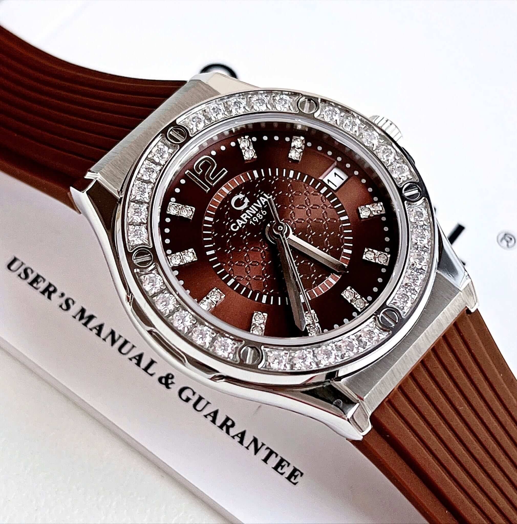 Đồng Hồ Nữ Carnival 8173L2 Dây Cao Su Nâu Đính Đá Silver Size 34mm Quartz Japan Carnival 8173L2-VT-DCS-N