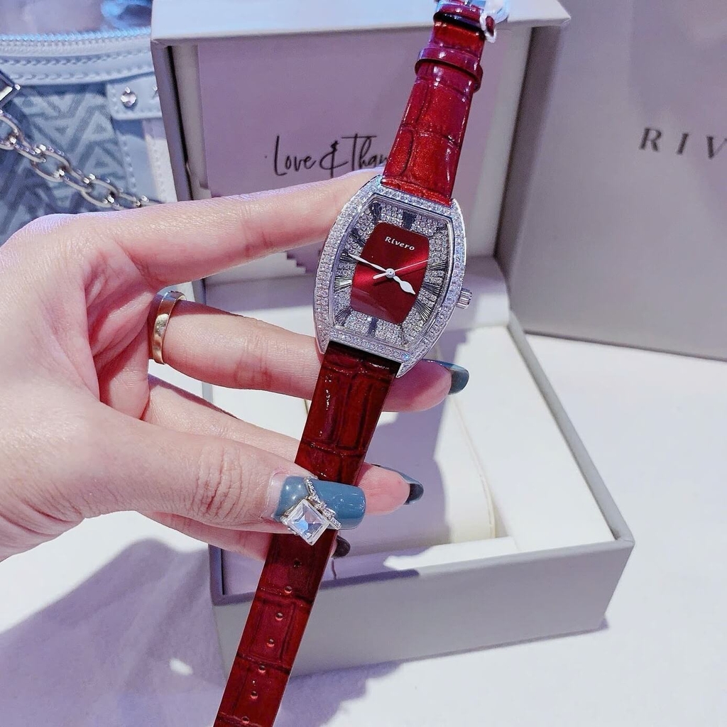 Đồng Hồ Nữ Rivero R9007 Dây Da Đỏ Đính Đá Mặt Oval Size 34mm Vỏ Thép Silver Quartz