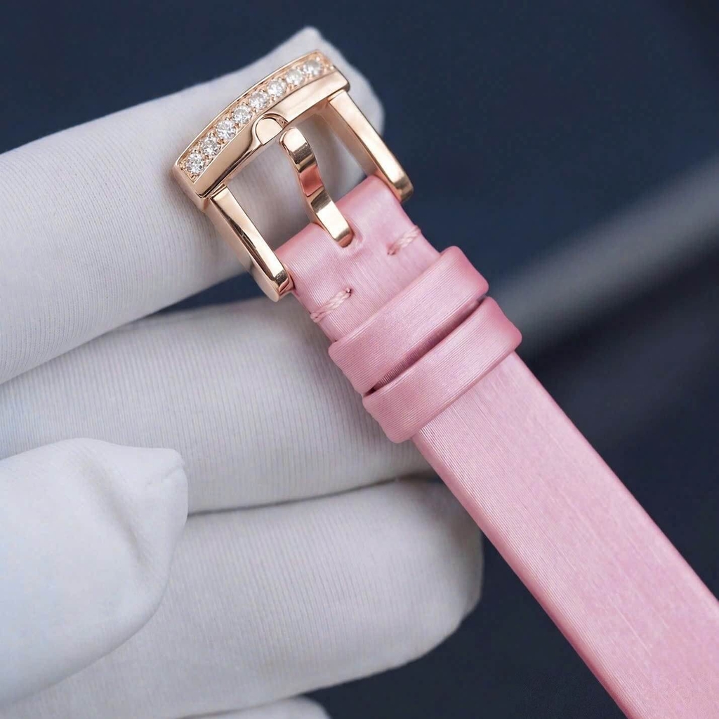 Đồng Hồ Nữ Roberto Era Dây Da Lụa Hồng Mặt Oval Họa Tiết 12 Cánh Hoa Size 33mm Viền Đá Rose RE2208