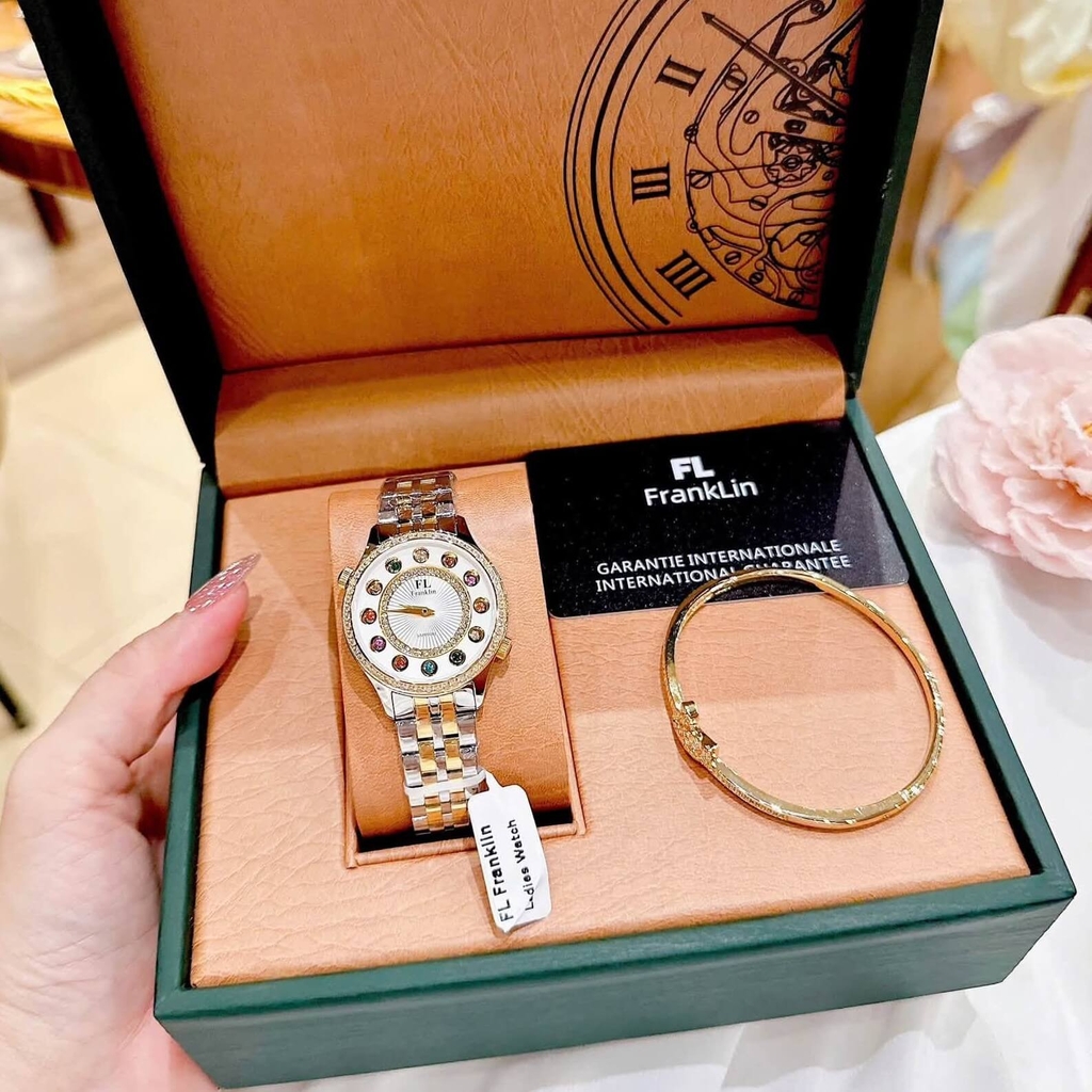 Set Đồng Hồ Nữ Franklin FL5999 Dây Demi Mặt 12 Viên Đá Chuyển Màu Size 33mm Kèm Vòng Tay