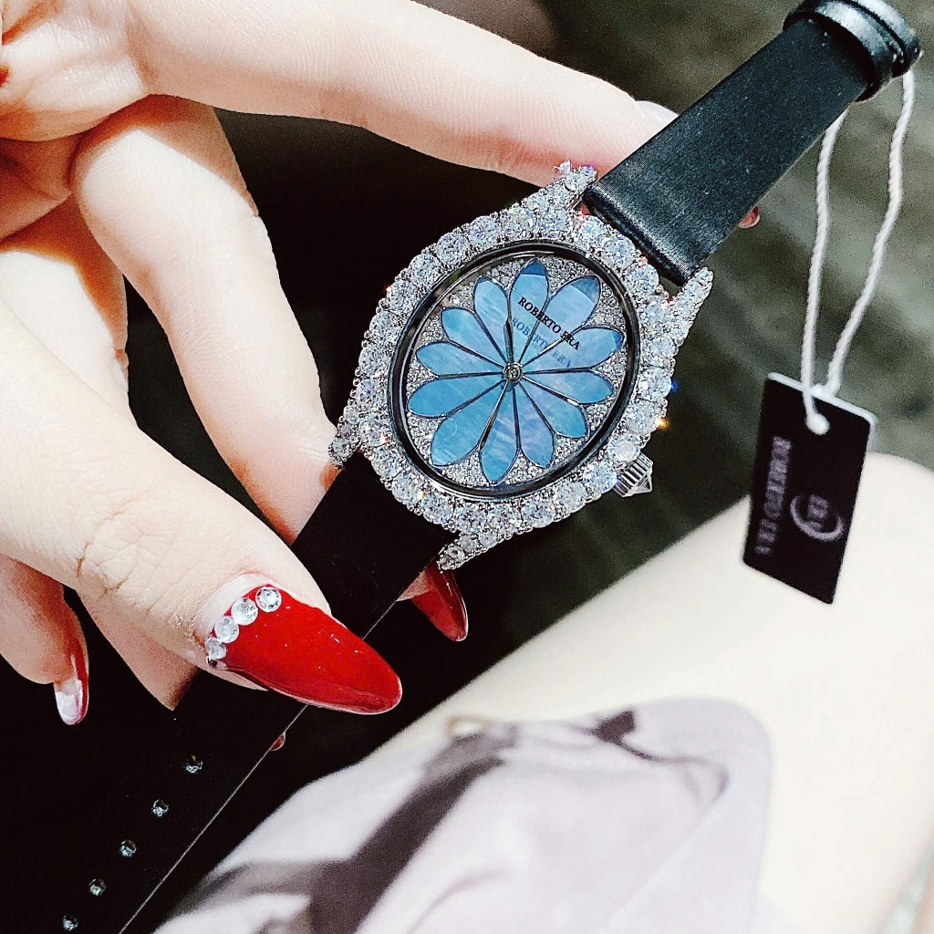 Set Đồng Hồ Nữ Roberto Era Dây Da Lụa Đen Mặt Oval Họa Tiết 12 Cánh Hoa Size 33mm Viền Đá Silver RE2207 Tặng Kèm Vòng Tay