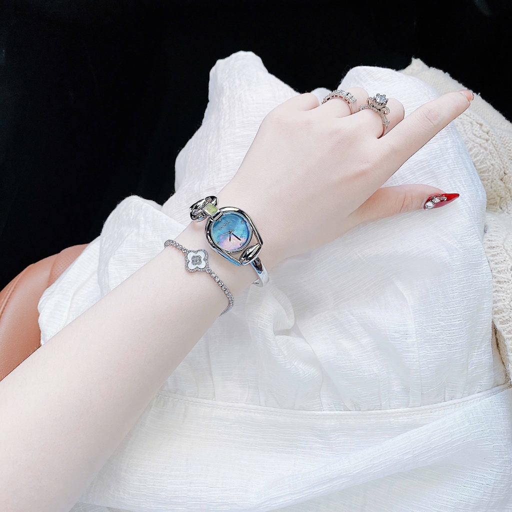 Set Đồng Hồ Nữ Roberto Era RE9102 Dây Lắc Tay Silver Mặt Xà Cừ Xanh Dáng Gucci Size 28mm
