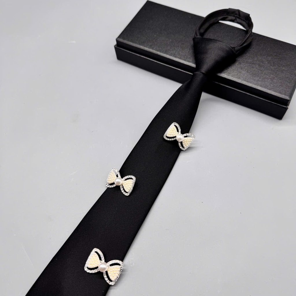 Cà vạt nữ thắt sẵn đính nơ họa tiết 6x36cm 2025  giangpkc-phu-kien-thoi-trang