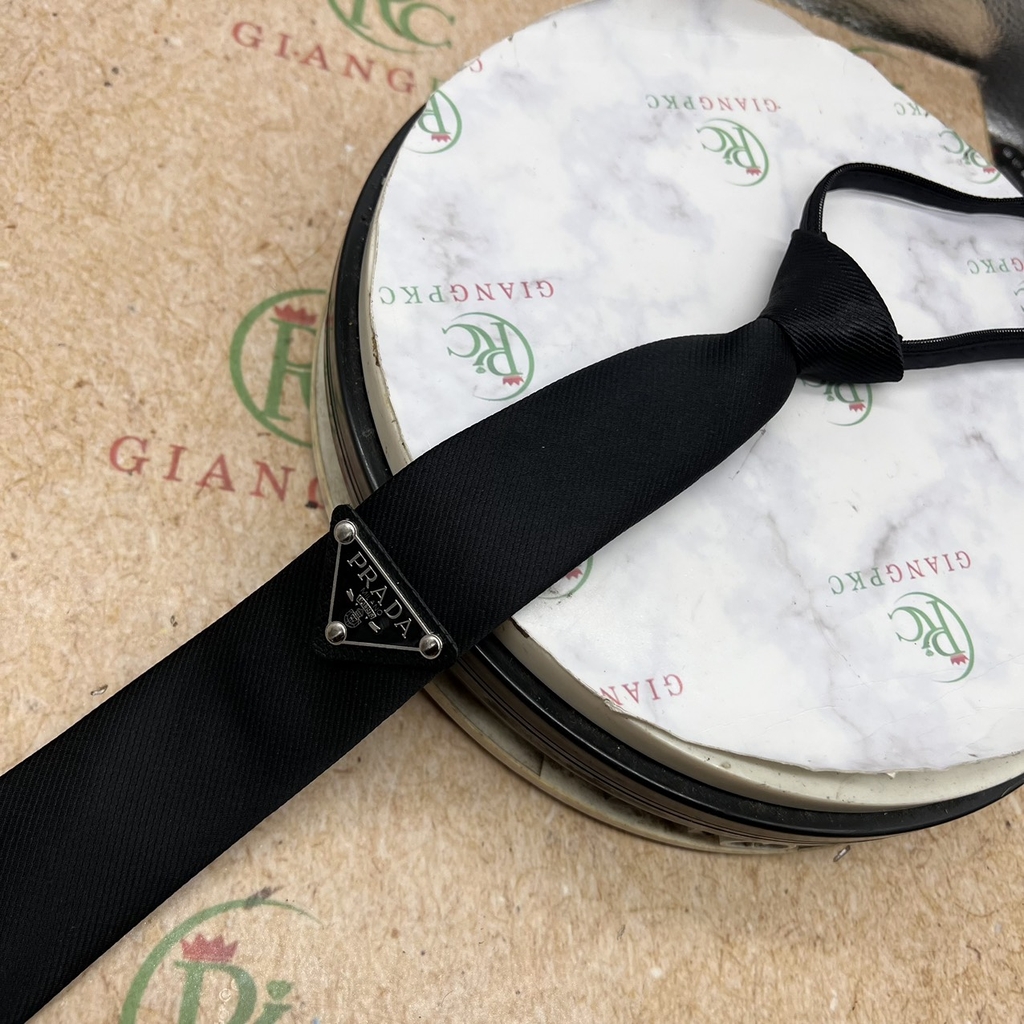 Cà vạt nam 6cm dây kéo tem 6cmx48cm Prada quảng châu Tp Hcm Giangpkc  giangpkc-phu-kien-thoi-trang