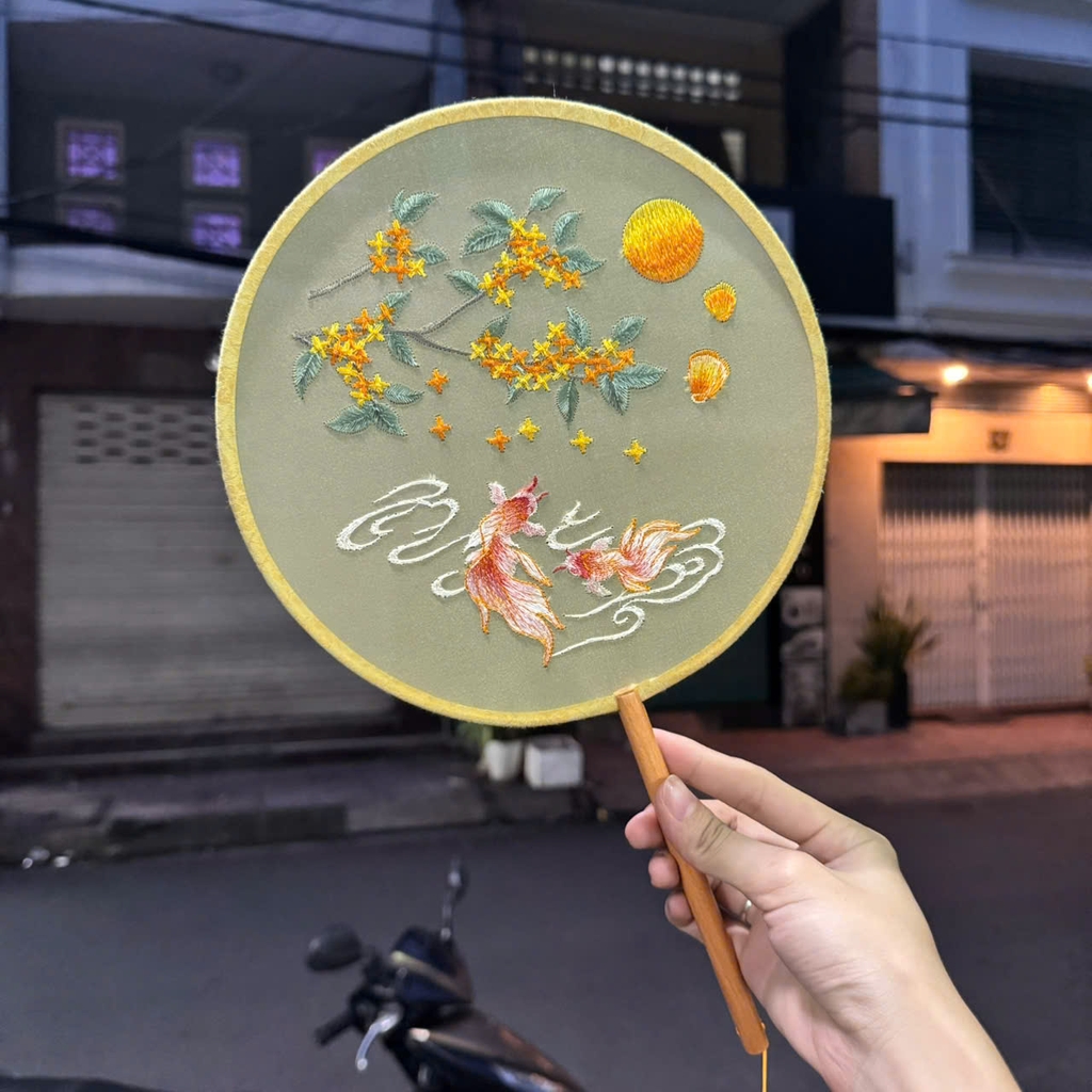 Quạt cổ trang trung quốc thêu cao cấp đính tua T10-2024  giangpkc-phu-kien-thoi-trang