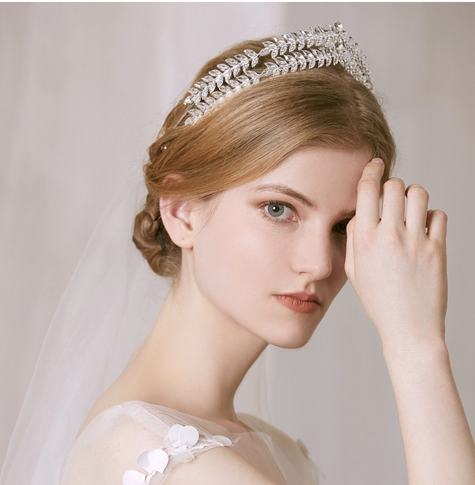 [Mới] Vương miện cô dâu hai đường đá kiểu dáng Âu Giangpkc 5-2022  SP2221122