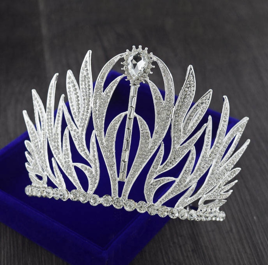Vương miện cô dâu đá trắng cao 11 cm hình lửa Giangpkc 2022