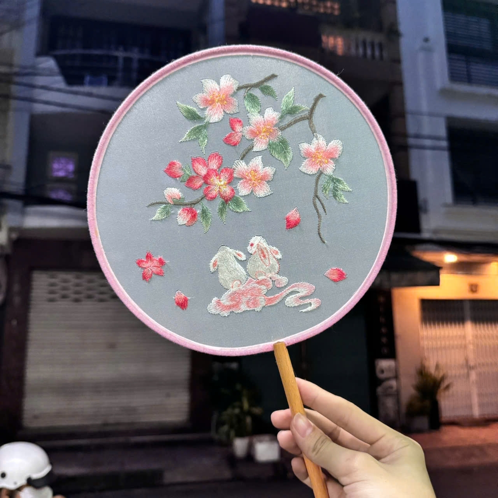 Quạt cổ trang trung quốc thêu cao cấp đính tua T10-2024  giangpkc-phu-kien-thoi-trang