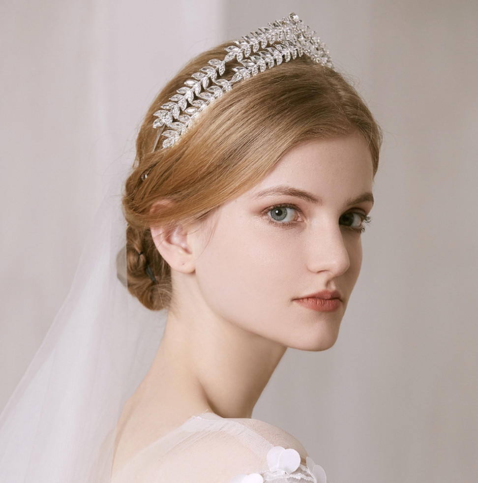 [Mới] Vương miện cô dâu hai đường đá kiểu dáng Âu Giangpkc 5-2022  SP2221122