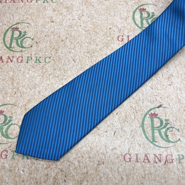 Cà vạt nam màu xanh đậm kẻ xéo mẫu tự thắt 8cm mới đẹp 2023 Giangpkc