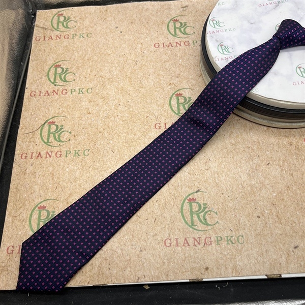 Cà vạt nam màu tím chấm hồng mẫu mới tự thắt 8cm đẹp 2023 Giangpkc