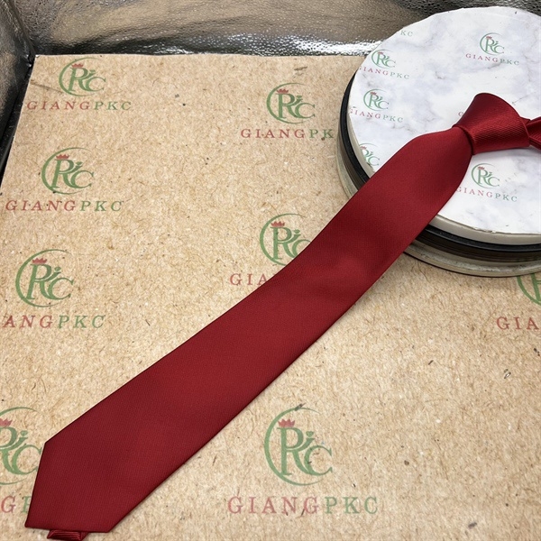 Cà vạt nam màu đỏ trầm kẻ tăm trơn tự thắt 8cm sang trọng mới đẹp nhất 2023 Giangpkc
