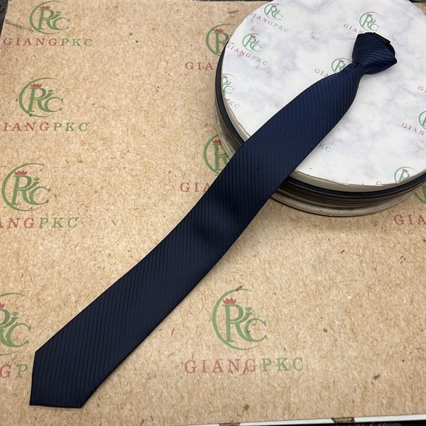 Cà vạt nam mẫu thắt sẵn dây kéo 6cm màu xanh đen kẻ sáng mẫu mới nhất 2023 Giangpkc