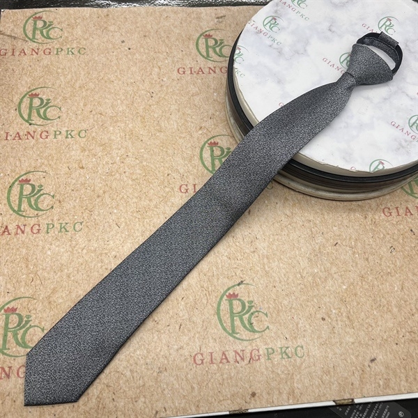 Cà vạt nam mẫu thắt sẵn dây kéo 6cm cao cấp màu xám trắng mới nhất 2023 Giangpkc