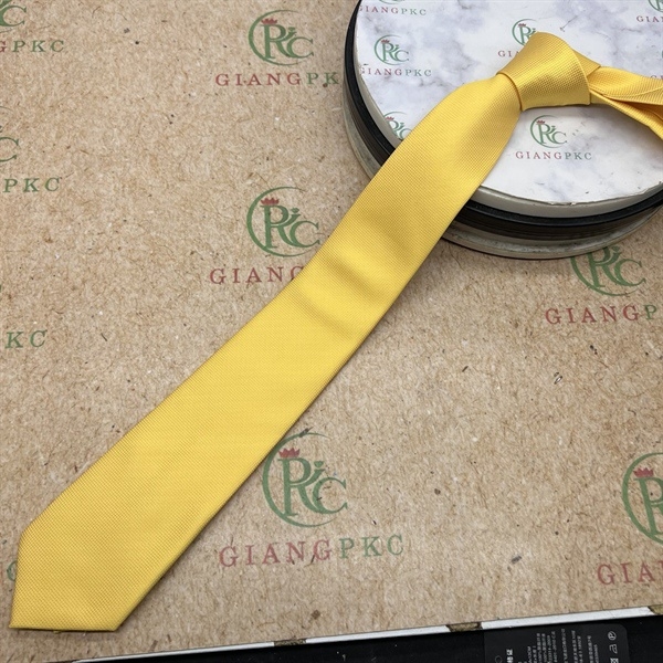 Cà vạt nam màu vàng tươi trơn gân đơn giản mẫu tự thắt 8cm sang trọng mới 2023 Giangpkc