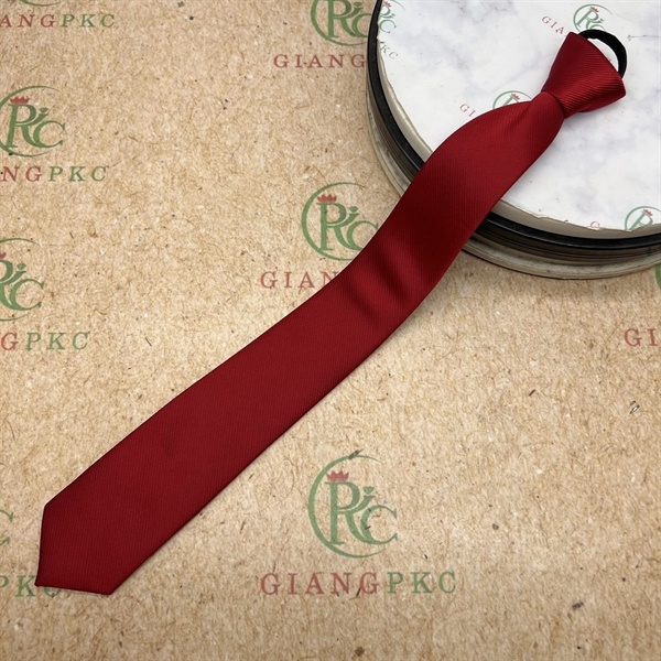 Cà vạt nam mẫu thắt sẵn dây kéo 6cm màu đỏ kẻ tăm trơn mới nhất 2023 Giangpkc