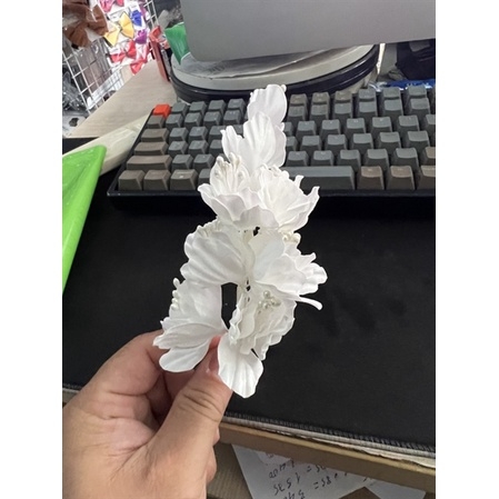 Bộ hai hoa cài tóc cô dâu trắng Giangpkc 2022 -5-01