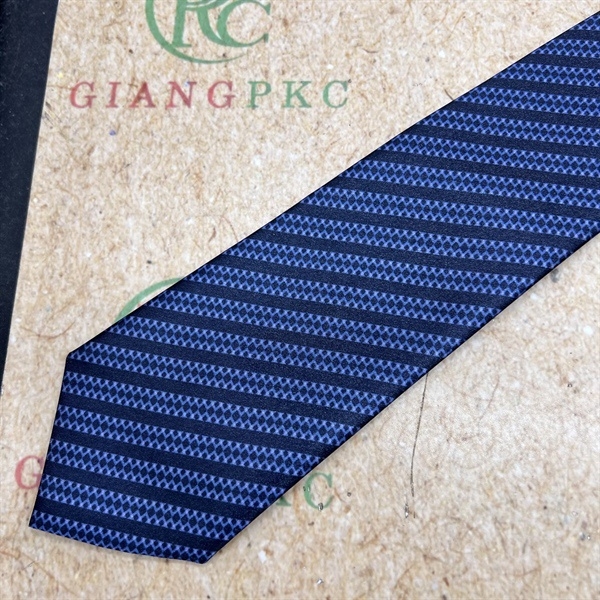 Cà vạt bản 8cm thắt sẵn dây kéo vải bóng đẹp dày 3 lớp màu xanh trầm