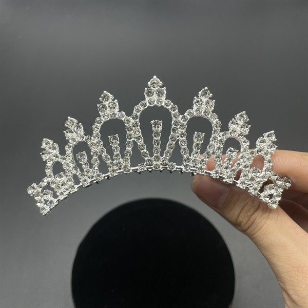 Vương miện cô dâu size nhỏ dễ thương đính đá trắng mẫu ngang